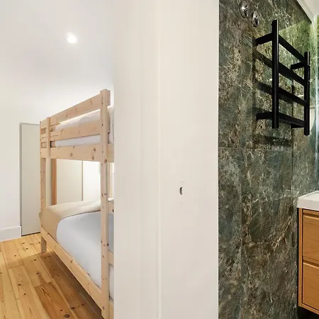 Whome Hideaway In Lively Rua Da Rosa