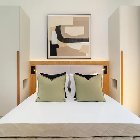 Whome Hideaway In Lively Rua Da Rosa 公寓 *