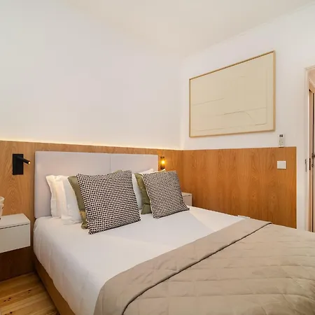 Lejlighed Whome Hideaway In Lively Rua Da Rosa *